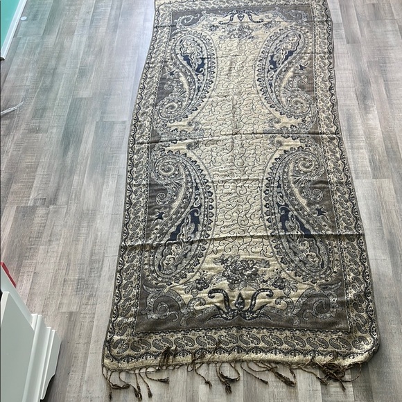 Metallic paisley shawl, Large - Picture 1 of 6